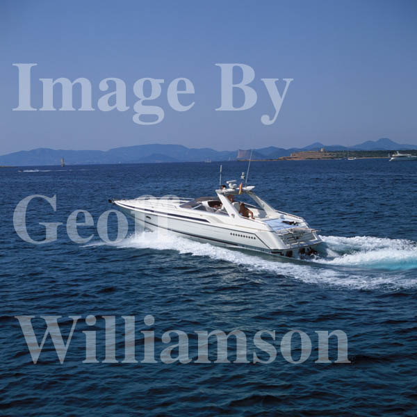 GW08930-32