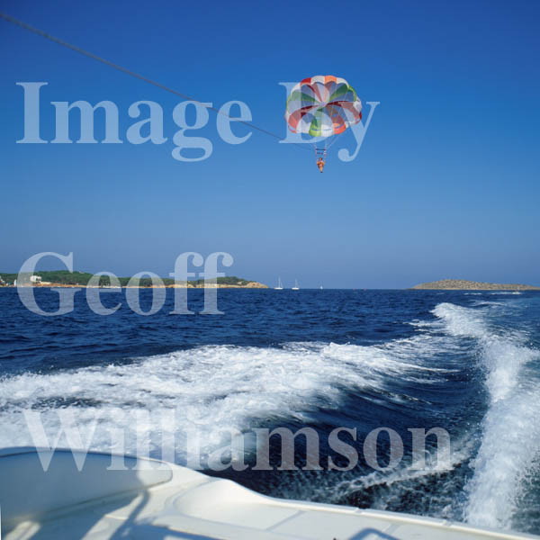 GW08640-32